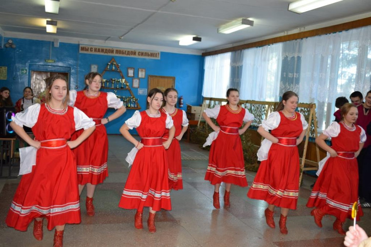 Масленица - один из популярнейших народных праздников, символизирующий прощание с зимой и скорое наступление весны..